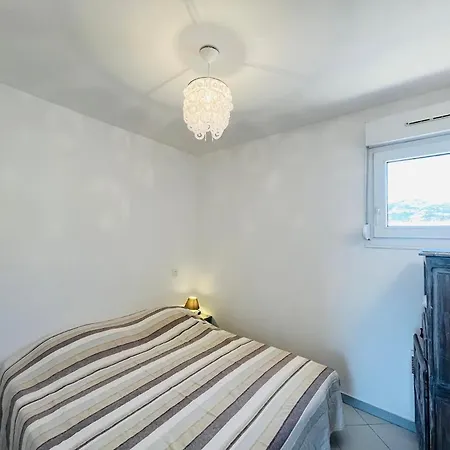 19 Les Carolines 2 *