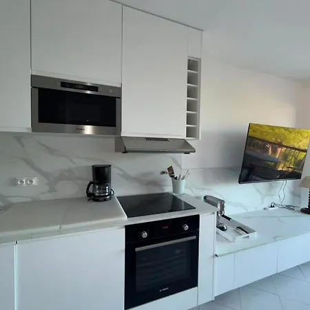 Apartment 19 Les Carolines 2